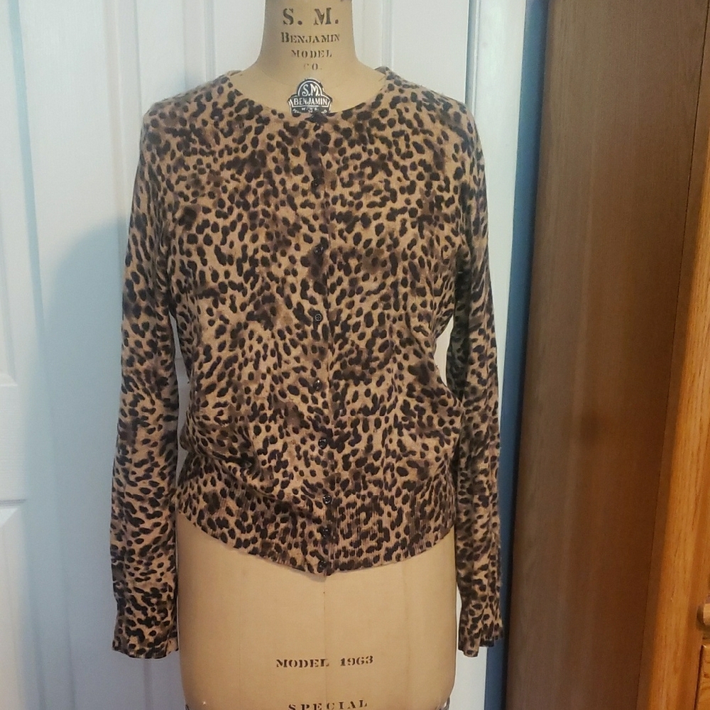 Leopard Print Long Sleeve Top